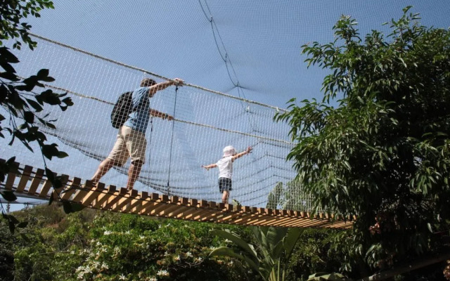 Hotel Selwo Lodge - Animal Park Tickets Included