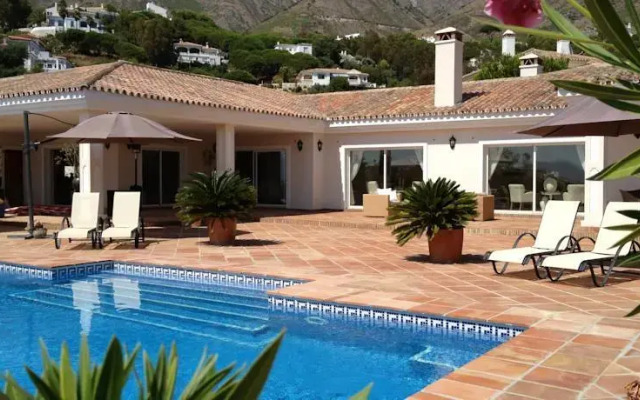 Casa Suenos Bed and Breakfast