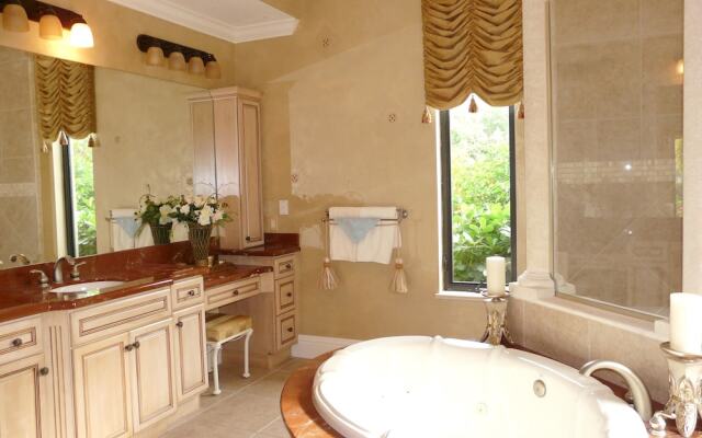 1370 North Collier Boulevard