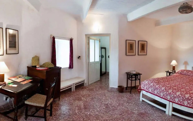 Neemrana's - Hill Fort - Kesroli