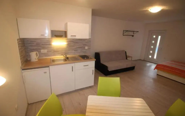 Apartments Marinko