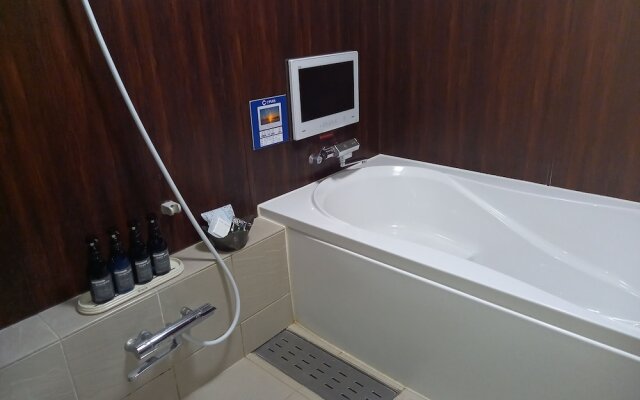 HOTEL C-PLUS - Adults Only