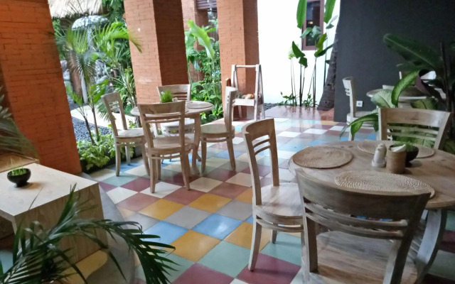Green Bird Villa