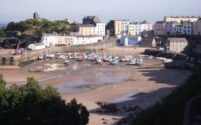 Langdon Villa Guest House