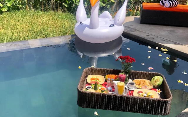 The Sender Pool Suite