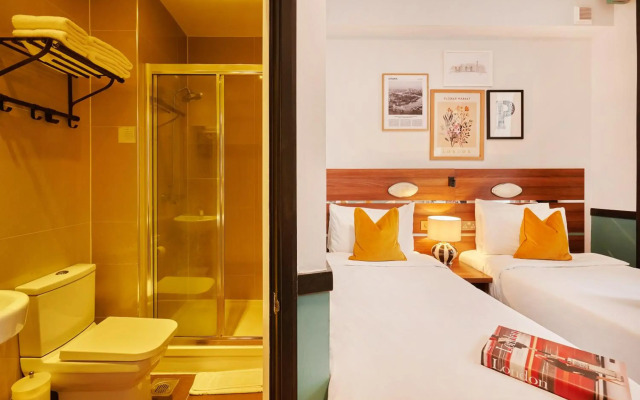 Huttons Hotel, Victoria London