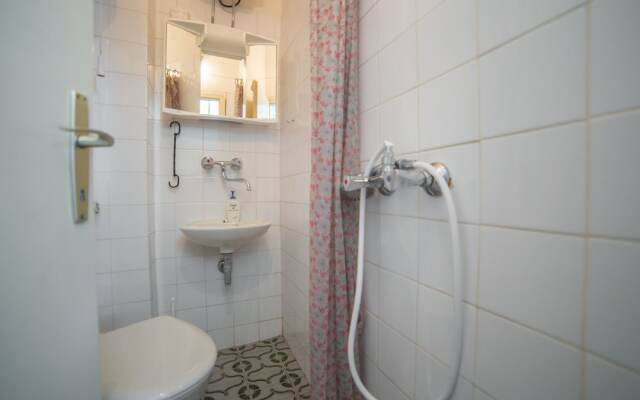 Apartments Mira