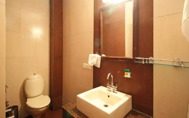 OYO 6438 Hotel Valley Plaza