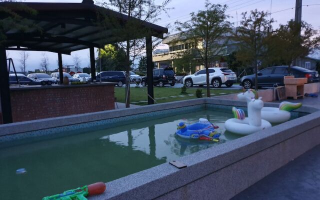 Honeysuckle Family Castle