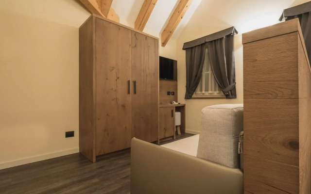 X Alp Hotel