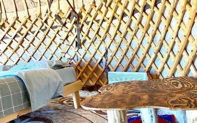 Yurt camp Sonun