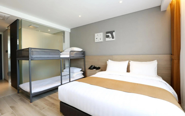 Gangneung City Hotel