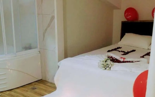Triton Apart Otel