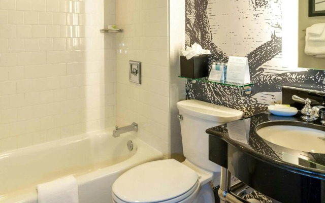 Williamsburg Lodge, Autograph Collection