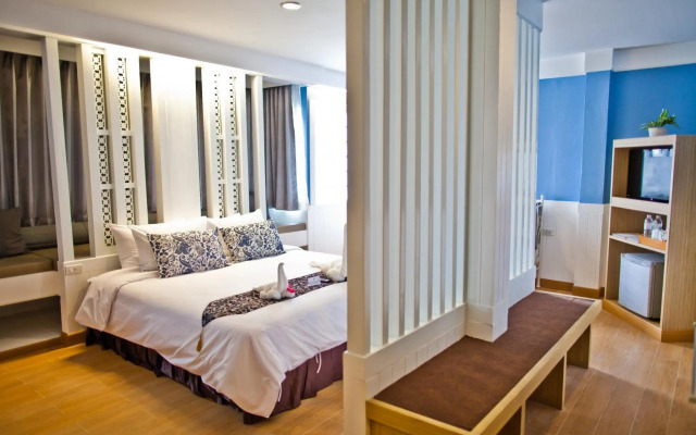 Paradise Hotel