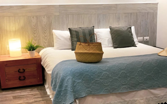 CT Apartments - Small Piece of Paradise