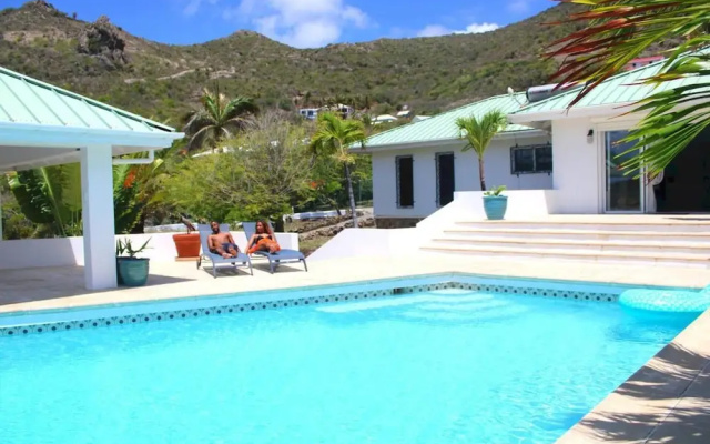 Tropical Ivy - a Peaceful Getaway in St Maarten