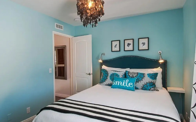 Suite Escapes 5