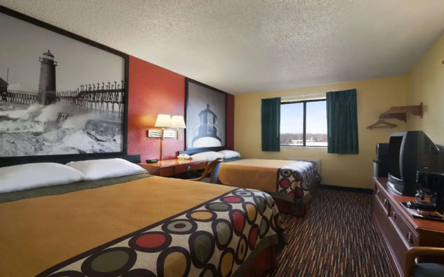 Super 8 By Wyndham Kalamazoo