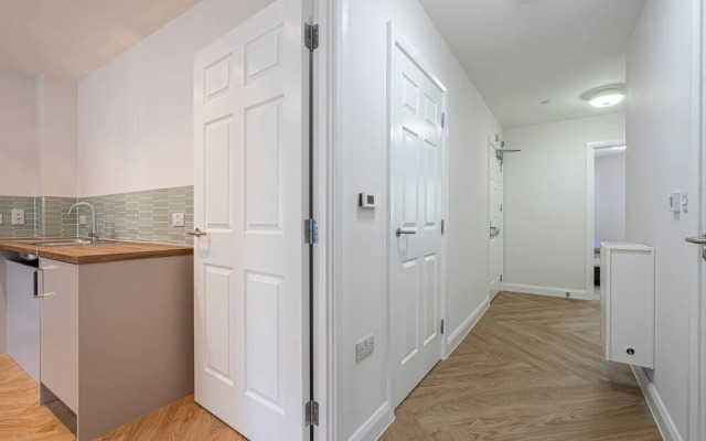 Quiet Luxe Escape 65s Only