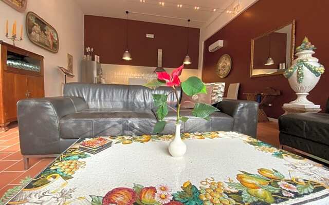 Lenzi’s Bottega and Gallery Suites