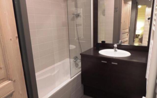 Two-Bedroom Apartment in Les Gets