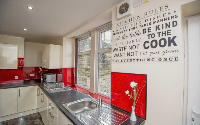 Bradford Apartments Flat 92