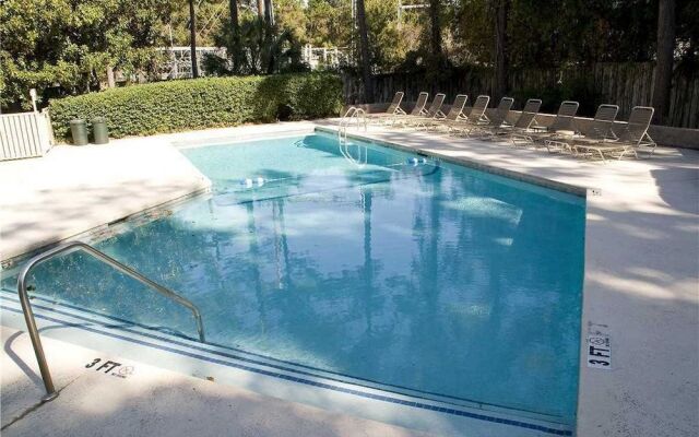 Gleneagle Green 2535 by RedAwning