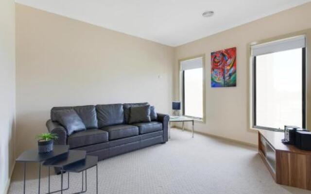 Wyndham Harbour Villa - Melbourne