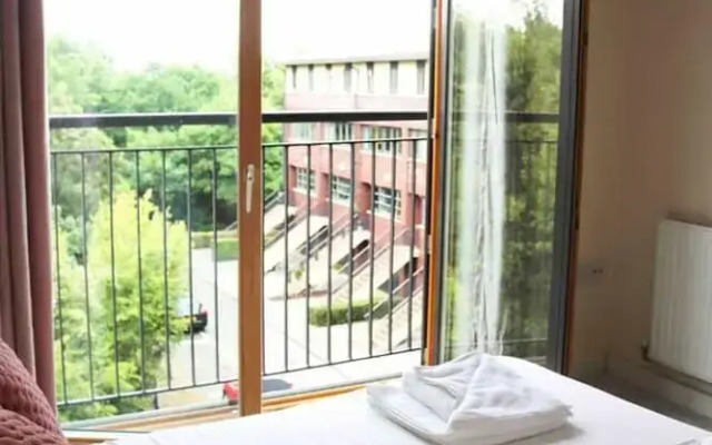 Comfy Duplex 2-bed Apartment in Milton Keynes