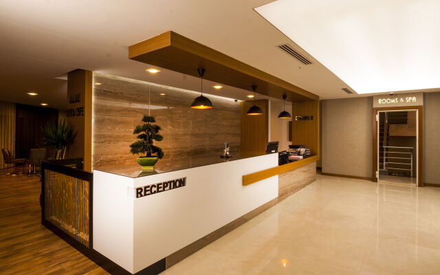Majura Hotel