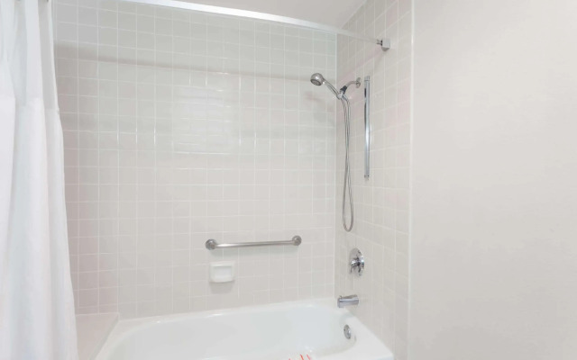 Ramada by Wyndham Oceanside