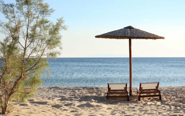 Aithra Apartments & Suites