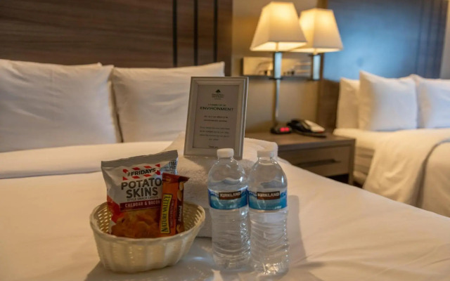 GreenTree Inn & Suites Alhambra