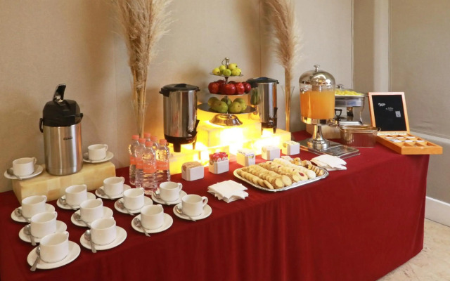 Holiday Inn Hotel & Suites Guadalajara-Centro Historico by IHG