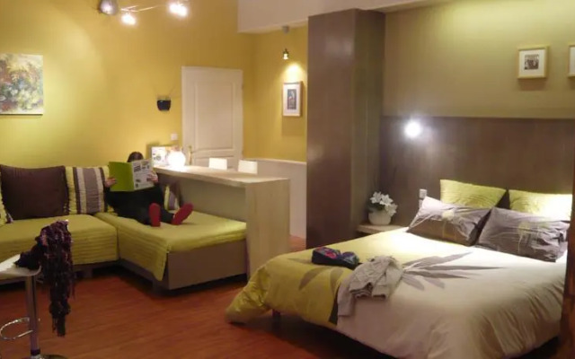 Chambres dHôtes Grange Carrée