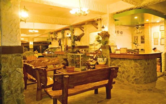 Angelyn's Dive Resort