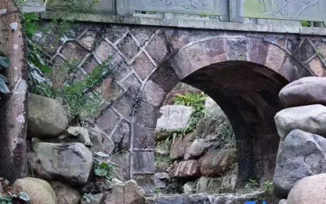LOSTVILLA(Zhoushan Nandong)