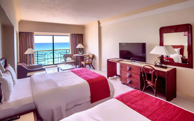 Hotel San Carlos Plaza