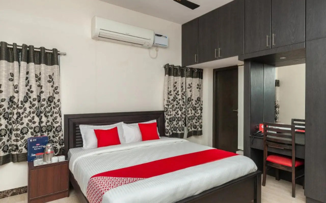 OYO 28257 Skye Service Apartments