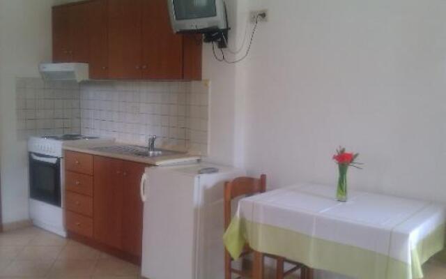 Kiparissis Apartments