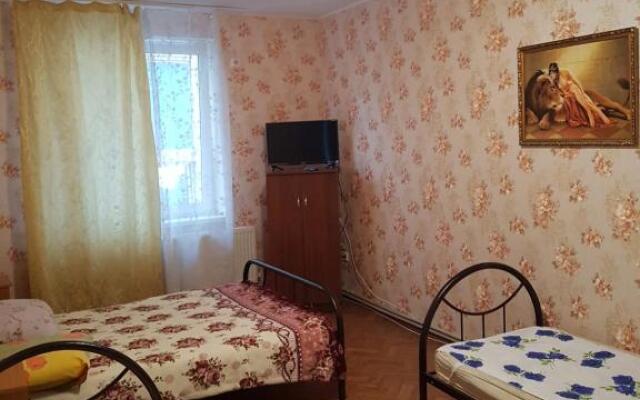 Guest House on Novorossiyskaya 84