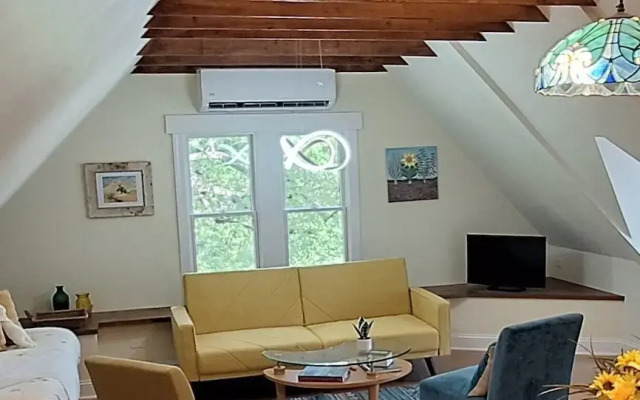 The Oak Park Loft