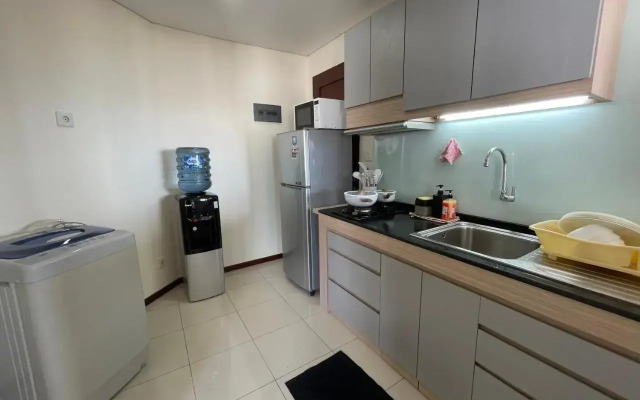 Cozy 2BR Apt Right Next to Central Park Mall