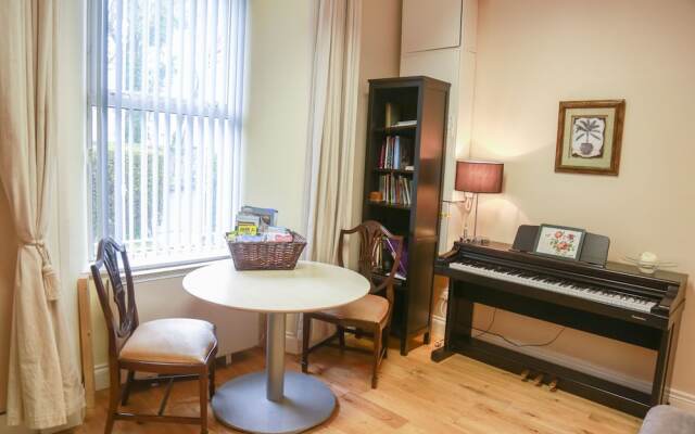 The Silver Heron Apartment