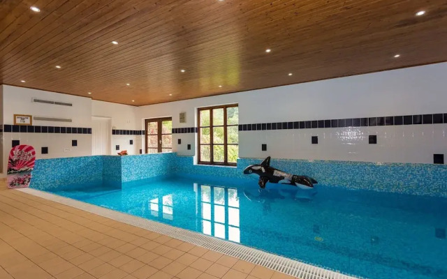 Prixford Barton 6 Bedrooms