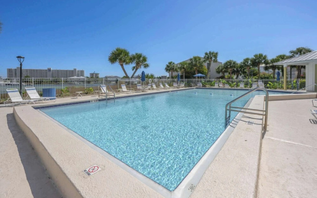 The Condor - Stay for 6