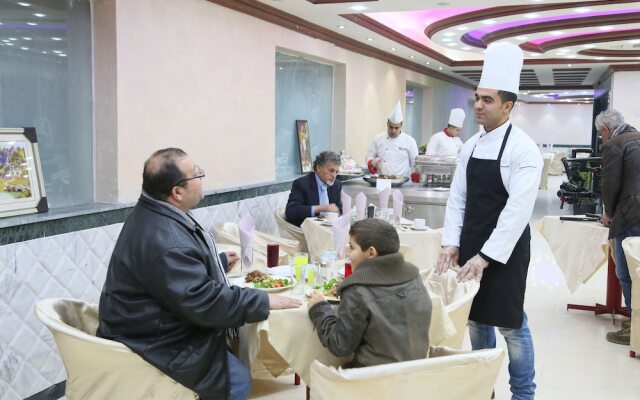 Teeba Palace Hotel Suites