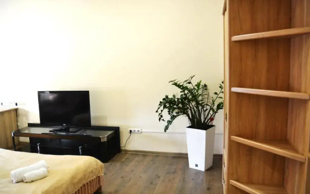 Coin Apartments & Hostel