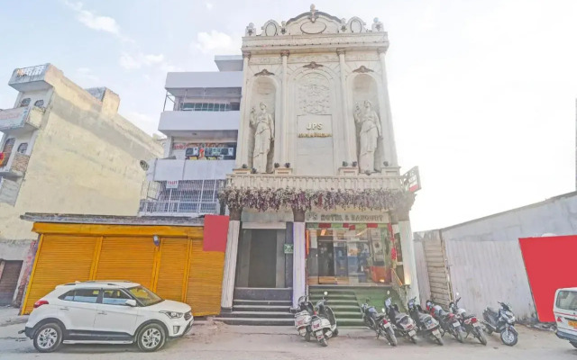 OYO Townhouse 751 Jps Hotel And Banquet
